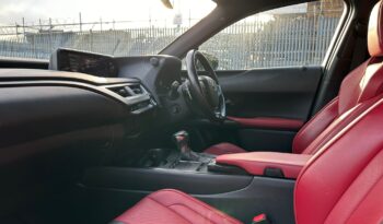 Lexus UX 250h 2.0 F Sport E-CVT Euro 6 full