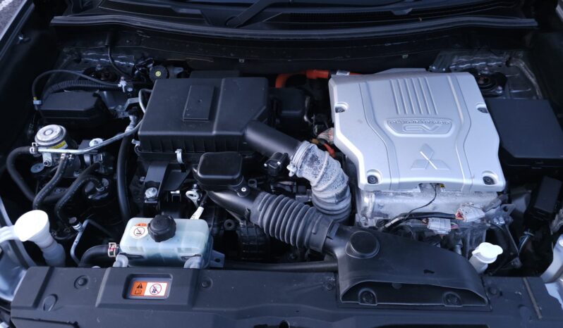 Mitsubishi Outlander 2.4h TwinMotor 13.8kWh Design CVT 4WD Euro 6 (s/s) 5dr full