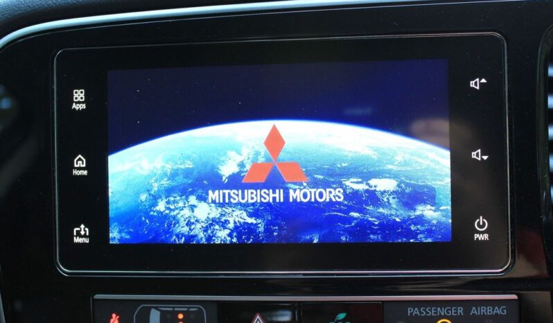 Mitsubishi Outlander 2.4h TwinMotor 13.8kWh Juro CVT 4WD Euro 6 (s/s) 5dr full