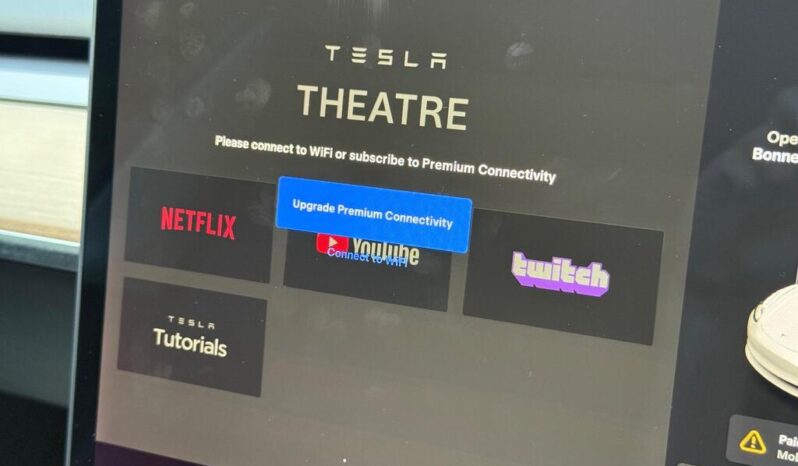 Tesla Model 3 (Dual Motor) Long Range Auto 4WDE 4dr full