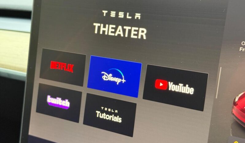 Tesla Model Y Auto RWD 5dr full
