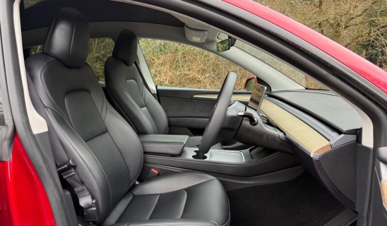 Tesla Model Y Auto RWD 5dr full