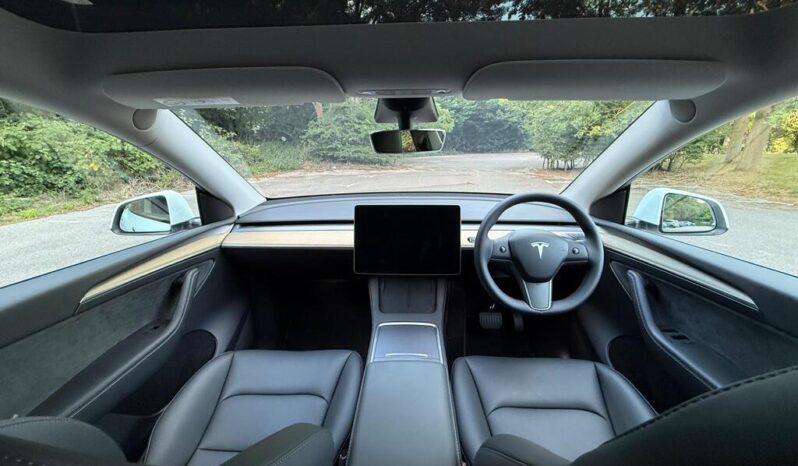 Tesla Model Y Auto RWD 5dr full