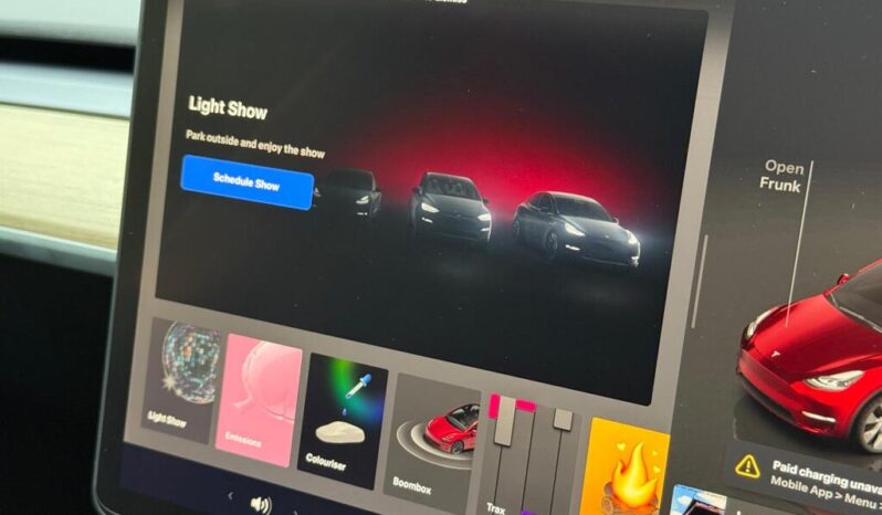 Tesla Model Y Auto RWD 5dr full