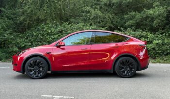 Tesla Model Y Auto RWD 5dr full