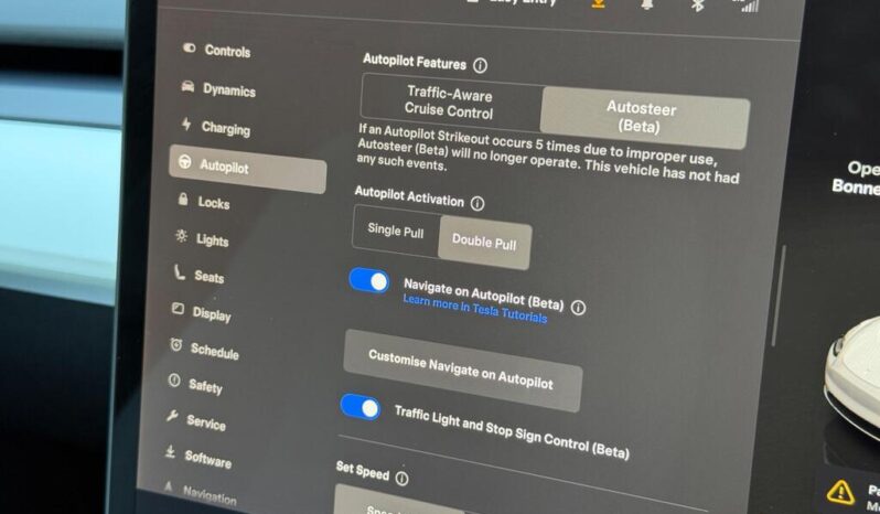 Tesla Model Y (Dual Motor) Long Range full