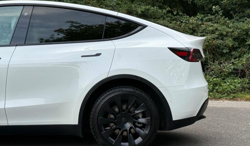Tesla Model Y (Dual Motor) Long Range full