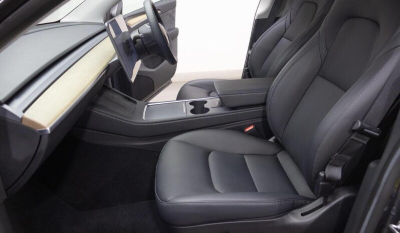 Tesla Model Y (Dual Motor) Long Range Auto 4WDE full