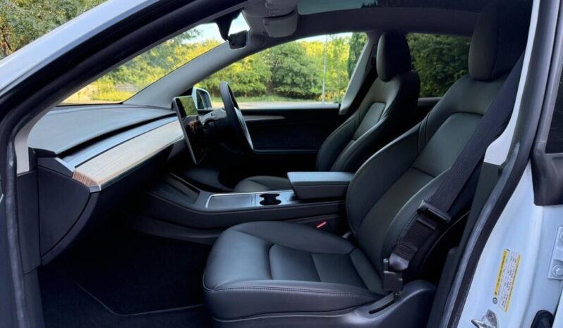 Tesla Model Y (Dual Motor) Long Range full