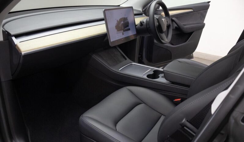Tesla Model Y (Dual Motor) Long Range Auto 4WDE full