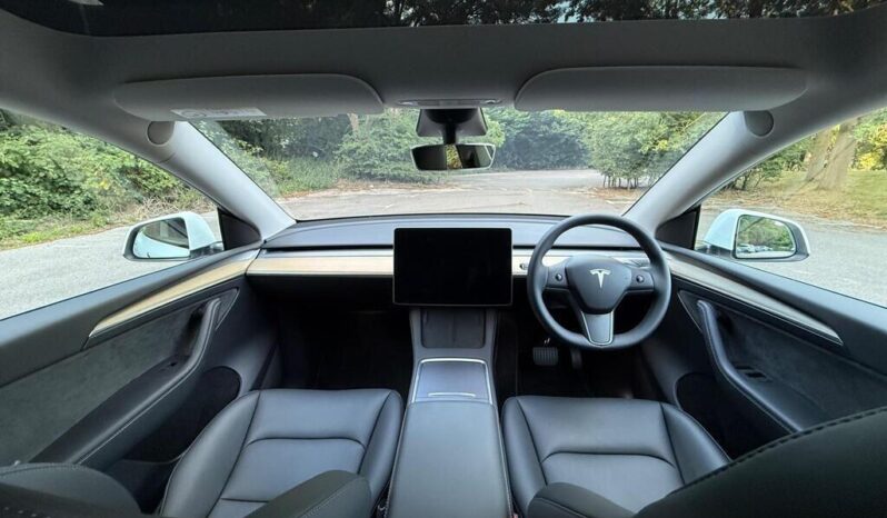 Tesla Model Y (Dual Motor) Long Range full