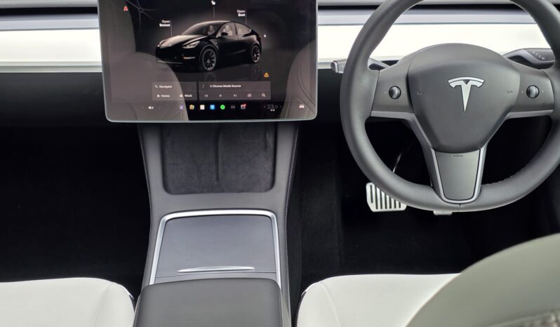 Tesla Model Y (Dual Motor) Long Range Auto 4WDE full