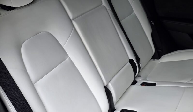 Tesla Model Y (Dual Motor) Long Range Auto 4WDE full