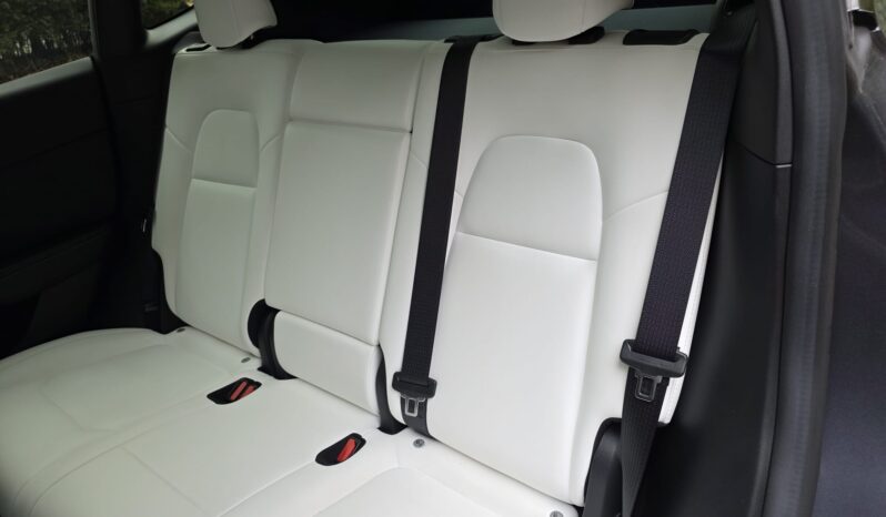 Tesla Model Y (Dual Motor) Long Range Auto 4WDE full