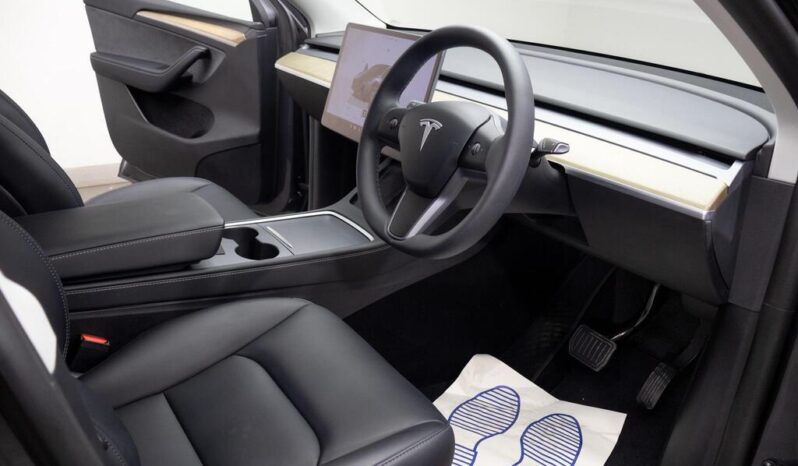 Tesla Model Y (Dual Motor) Long Range Auto 4WDE full