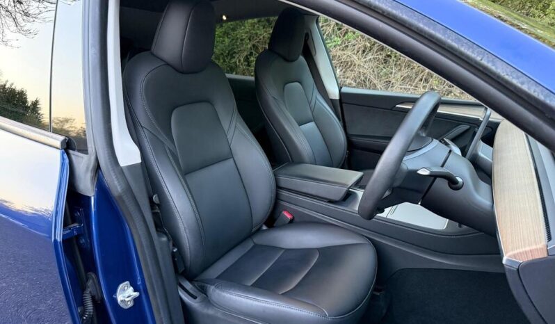 Tesla Model Y (Dual Motor) Long Range Auto 4WDE full