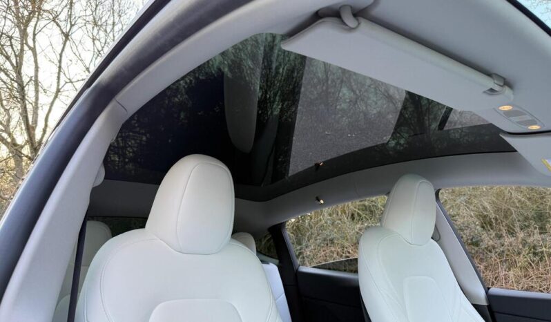 Tesla Model Y (Dual Motor) Long Range Auto 4WDE 5dr full