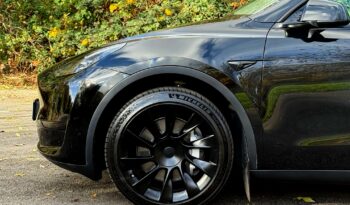 Tesla Model Y Auto RWD 5dr full
