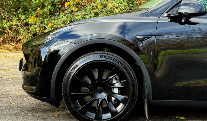 Tesla Model Y Auto RWD 5dr full