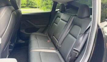 Tesla Model Y Auto RWD 5dr full