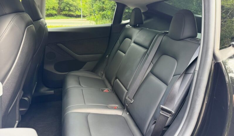 Tesla Model Y Auto RWD 5dr full