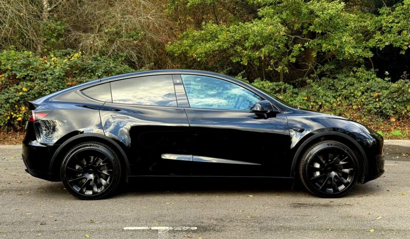 Tesla Model Y Auto RWD 5dr full