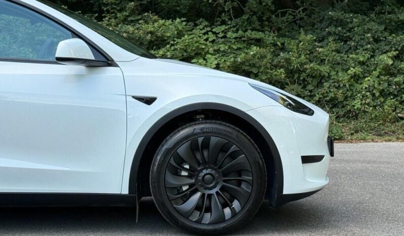 2025 Tesla Model Y Long Range Auto RWD 5dr full