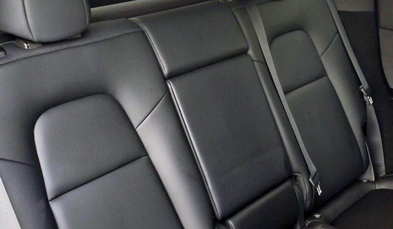 Tesla Model Y Long Range Auto RWD 5dr full