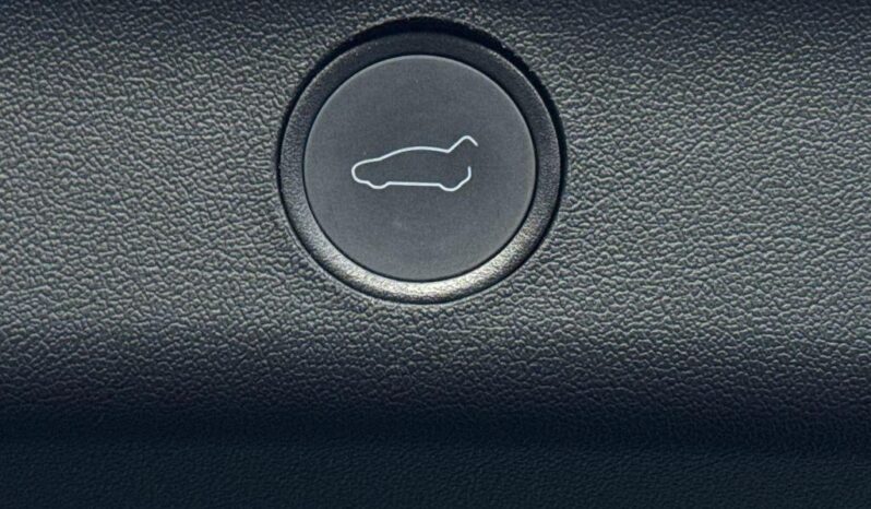 Tesla Model Y (Dual Motor) Long Range Auto 4WDE 5dr full