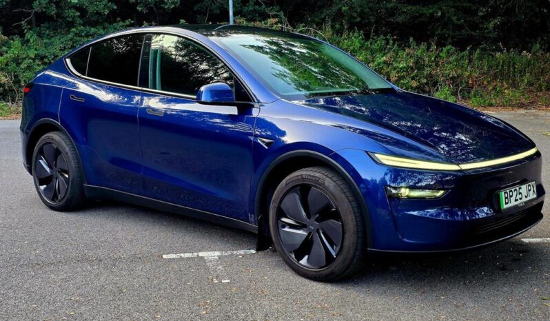 Tesla Model Y 84.7kWh Long Range Auto RWD full
