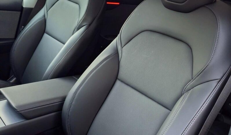 Tesla Model Y 84.7kWh Long Range Auto RWD full