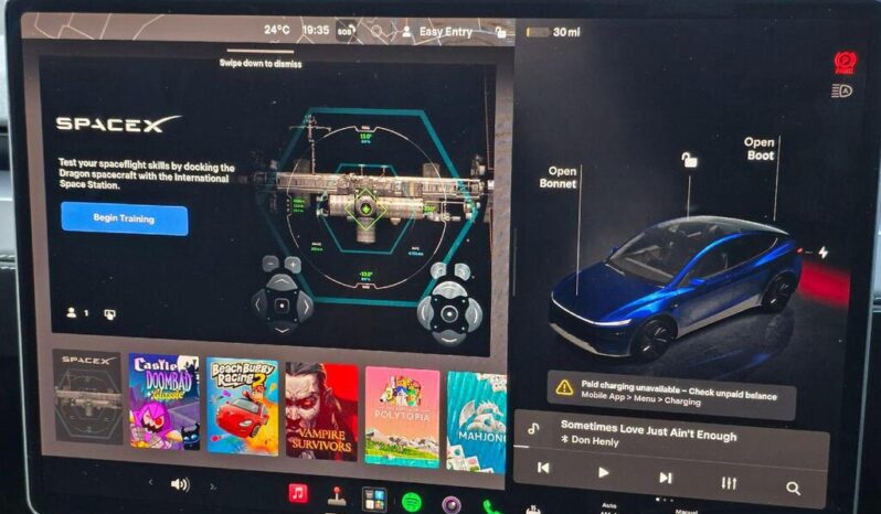 Tesla Model Y 84.7kWh Long Range Auto RWD full