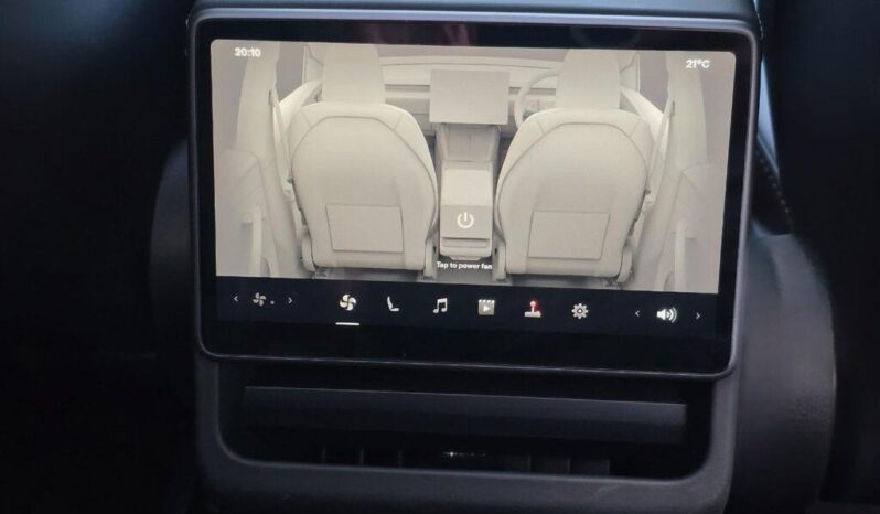 Tesla Model Y 84.7kWh Long Range Auto RWD full