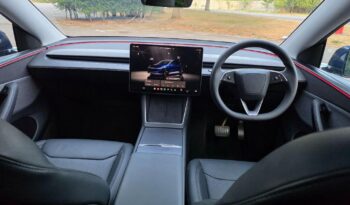 Tesla Model Y 84.7kWh Long Range Auto RWD full