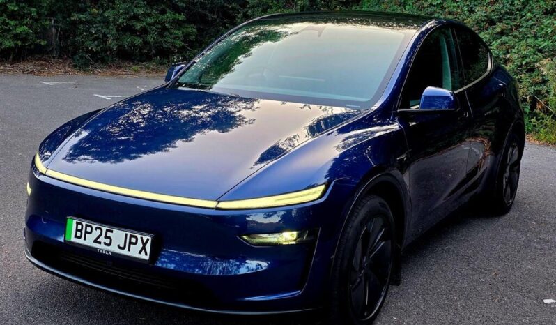 Tesla Model Y 84.7kWh Long Range Auto RWD full