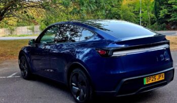 Tesla Model Y 84.7kWh Long Range Auto RWD full