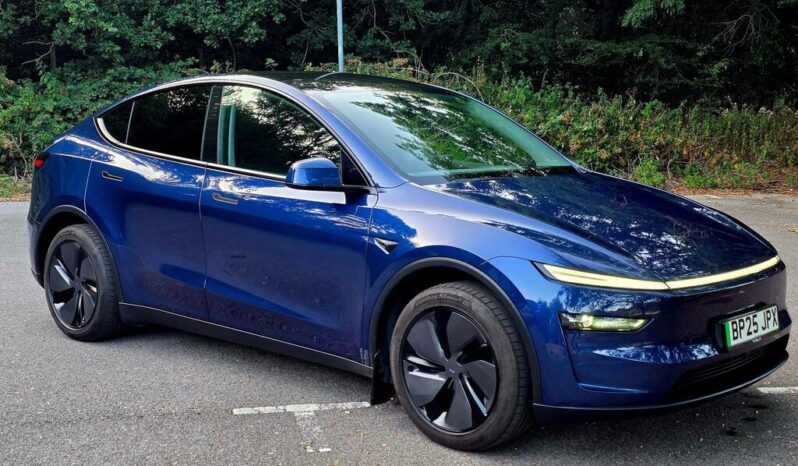 Tesla Model Y 84.7kWh Long Range Auto RWD full