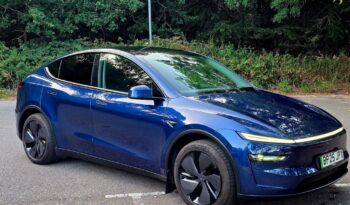 Tesla Model Y 84.7kWh Long Range Auto RWD full