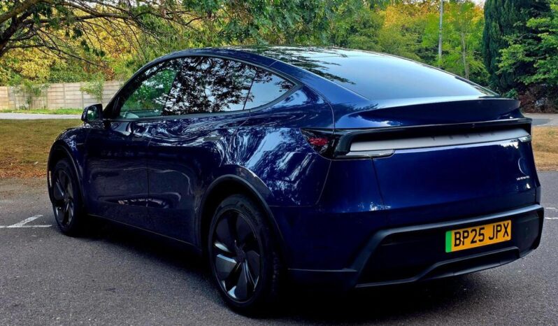 Tesla Model Y 84.7kWh Long Range Auto RWD full