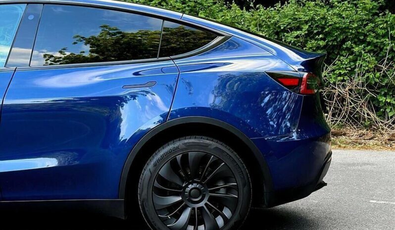 esla Model Y (Dual Motor) Long Range Auto 4WDE —-CAR REG NUMBER  LD24 UNV— full