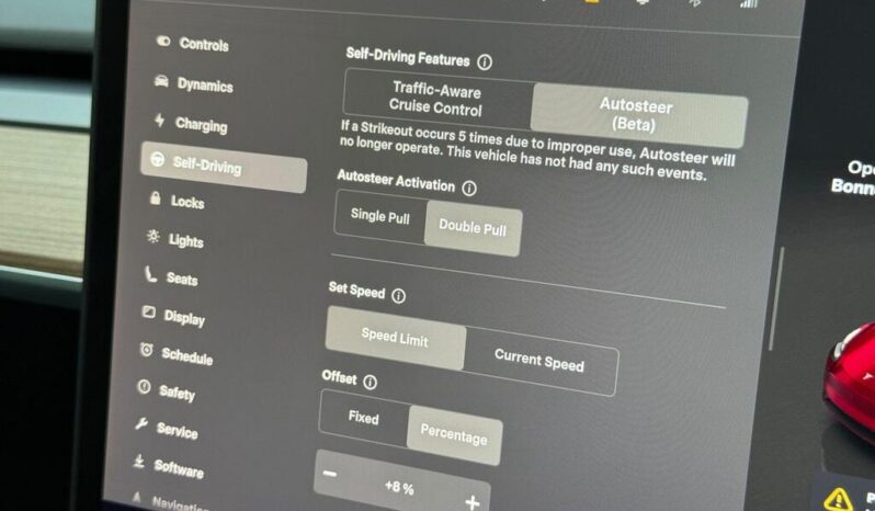 Tesla Model Y (Dual Motor) Long Range Auto 4WDE—-HW4— full