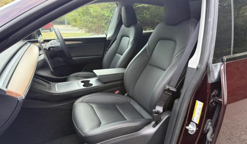 Tesla Model Y (Dual Motor) Long Range Auto 4WDE—-HW4— full